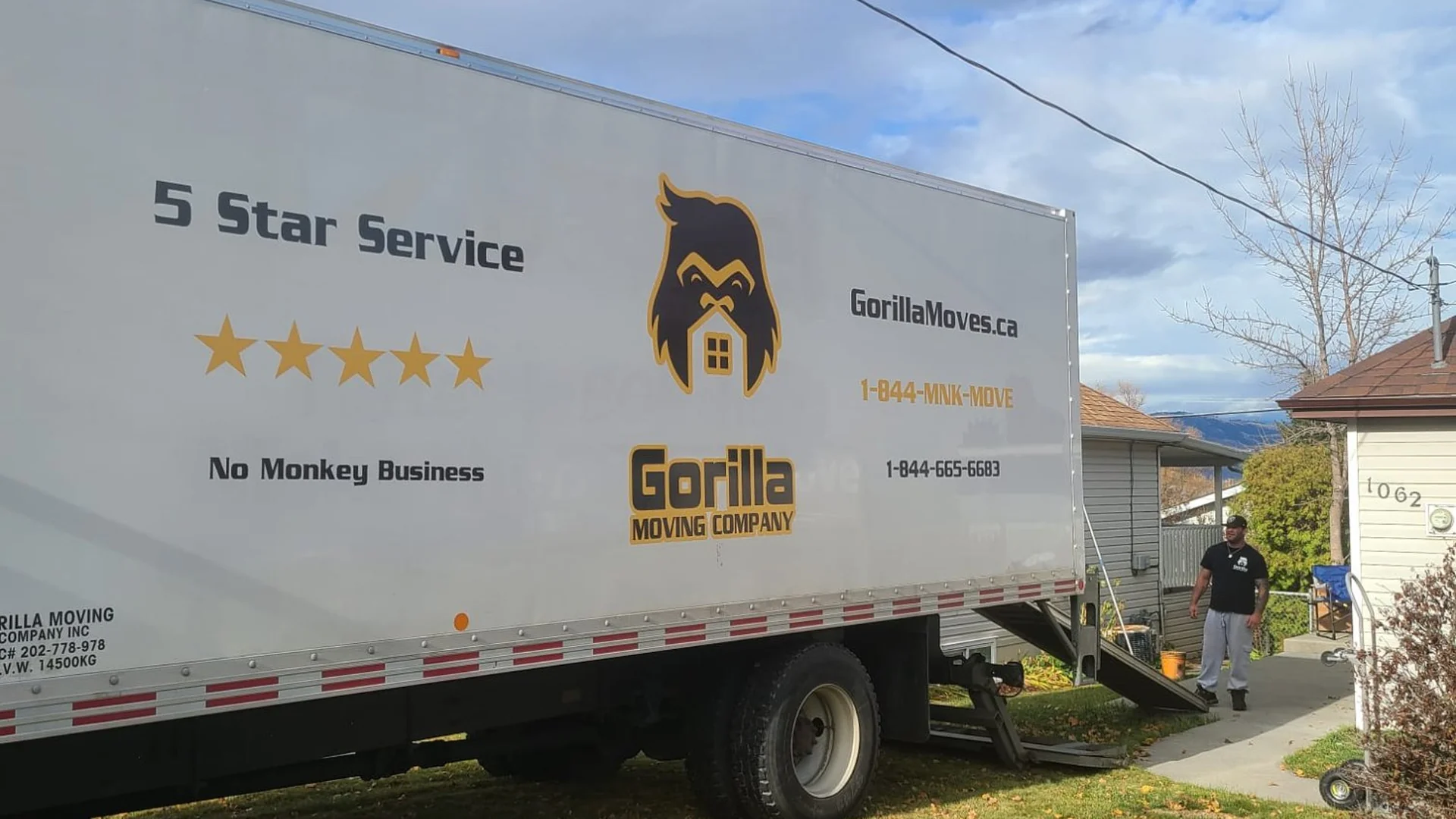 Gorilla Moves express small load moving truck in the Fraser Valley BC