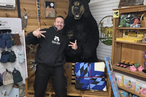 Senior relocation specialists helping Mission BC residents with a careful and patient move